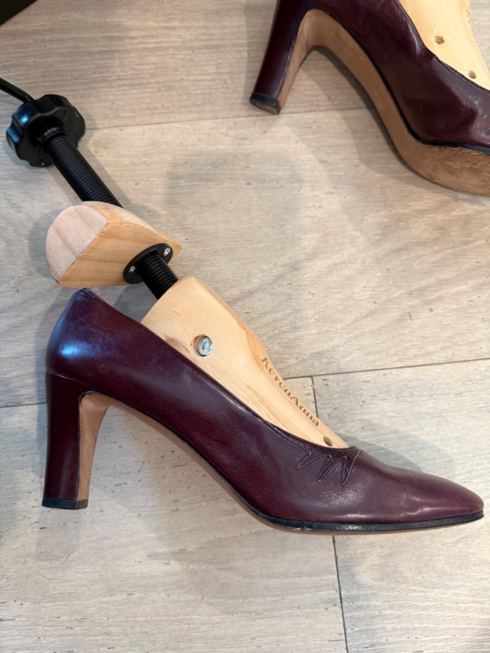 Shoes - Picture 4 of 7